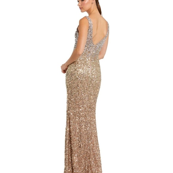 Mac Duggal 1068 SEQUINED SLEEVELESS V NECK SIDE SLIT GOWN - Picture 2 of 7